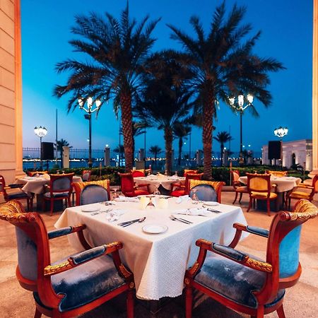 The Ritz-Carlton Jeddah Hotel Exterior foto The Palm Beach