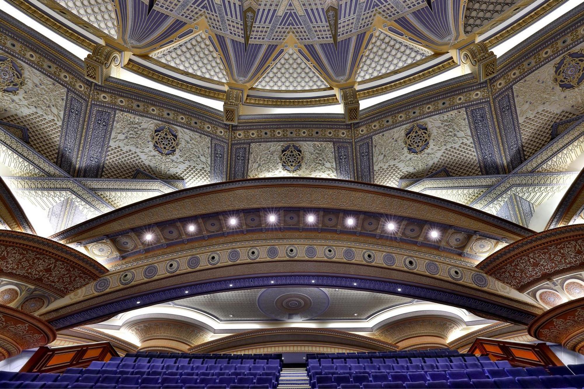 The Ritz-Carlton Jeddah Hotel Exterior foto The interior of the main auditorium