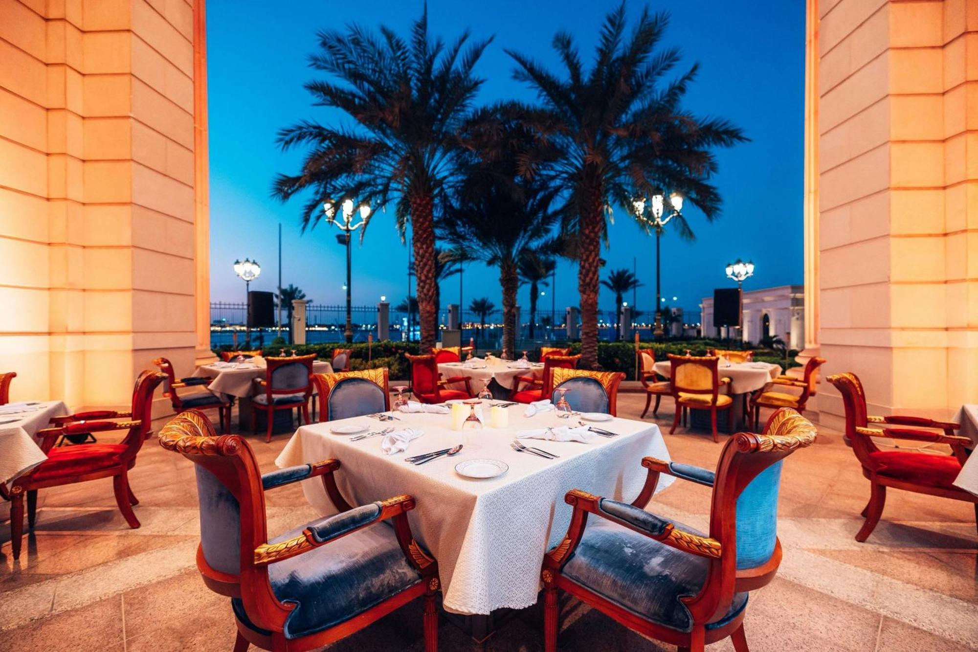 The Ritz-Carlton Jeddah Hotel Exterior foto The Palm Beach